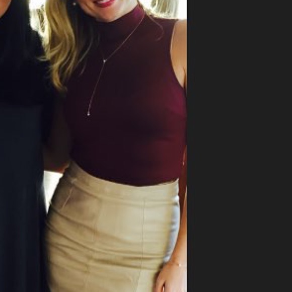 Zara maroon turtle neck - Picture 2 of 2